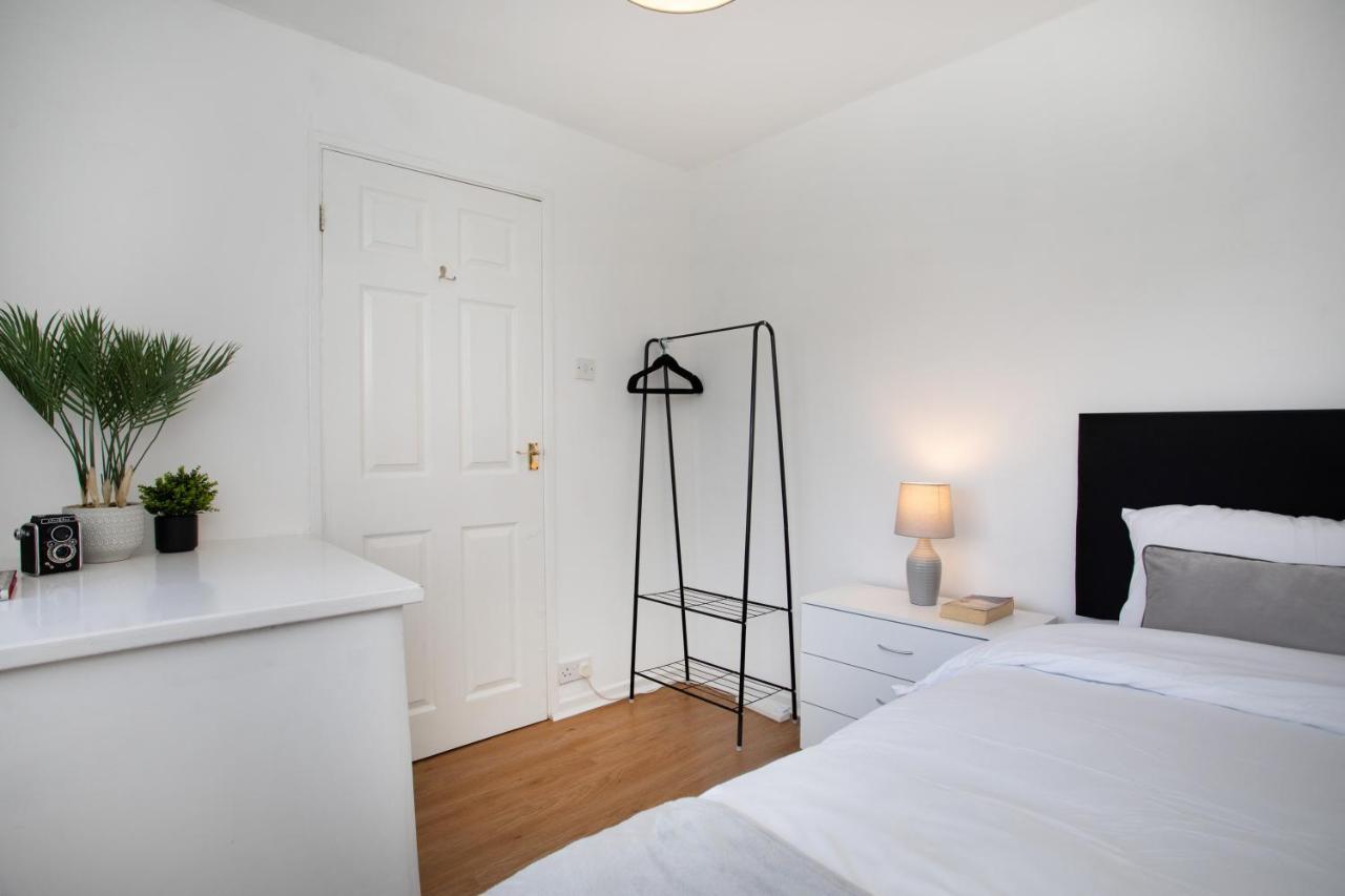 Rawmarsh House, Rotherham For Contractors & Families, Free Parking, High Speed Wifi, Etc Dış mekan fotoğraf